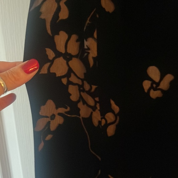 Long black, velvet, beautiful dress - Picture 2 of 5